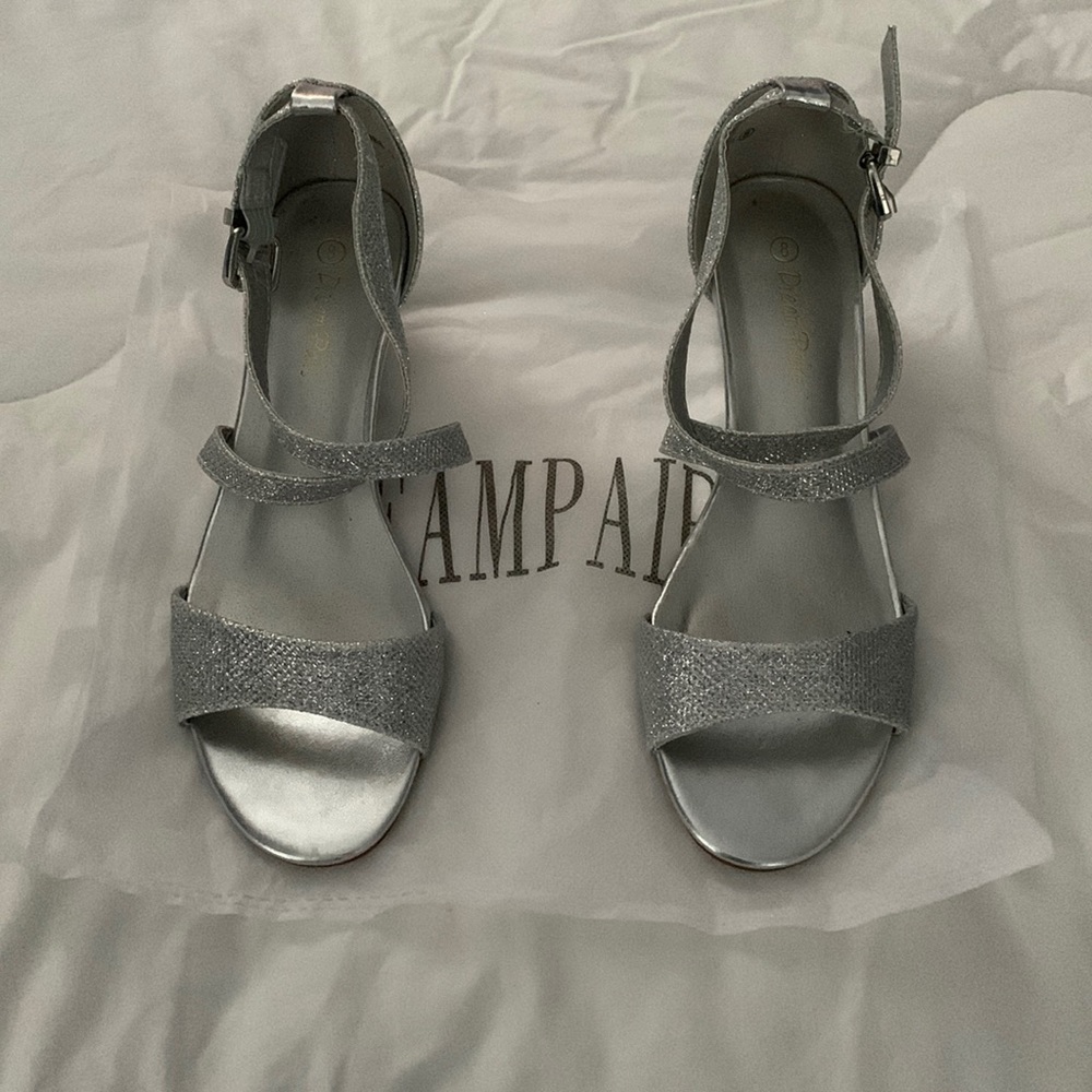 DREAM PAIRS Women’s Ankle Strap Low Wedge Sandals